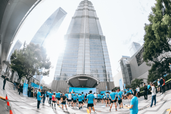 体坛联播｜曼市德比曼城三球大胜，陈雨菲夺法国公开赛冠军