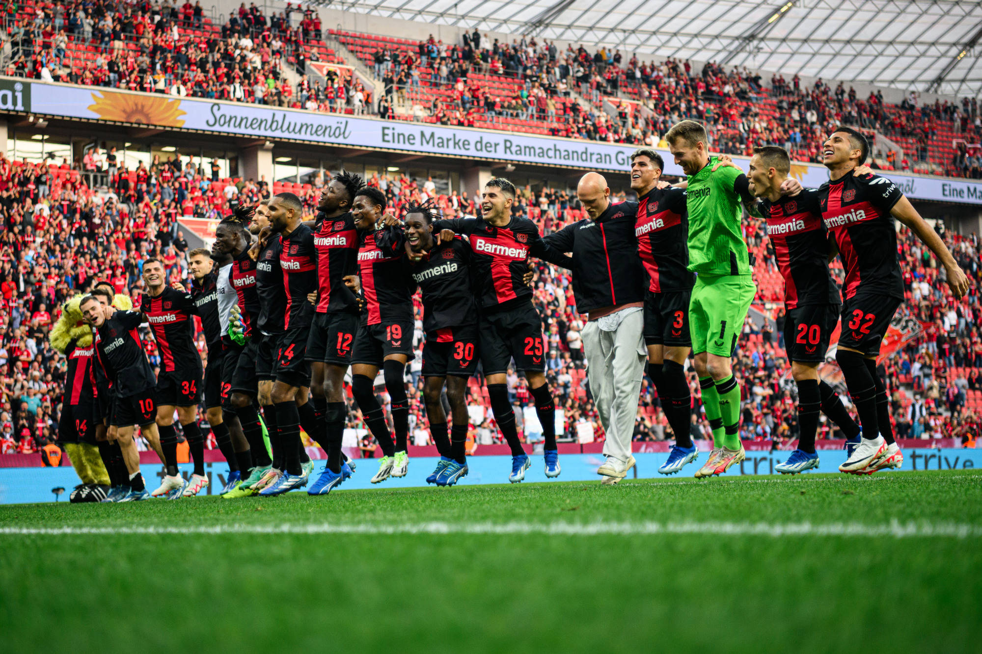 1-0！欧洲五大联赛神队诞生，11连胜+赛季不败，碾压16支顶级豪门