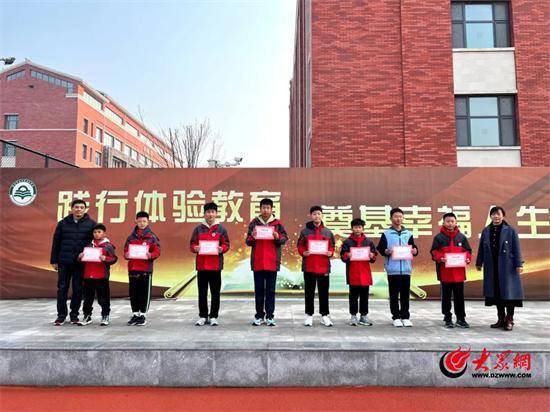 绿荫争锋燃激情 乐享足球逐梦想丨潍坊市奎文区南苑学校“校长杯”足球冠军赛