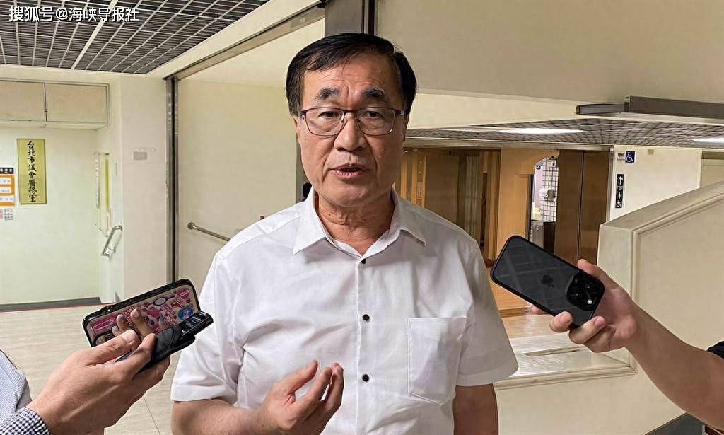 棒球亚锦赛冠军赛中国台北不敌日本，台北副市长李四川安慰：大巨蛋赢了！