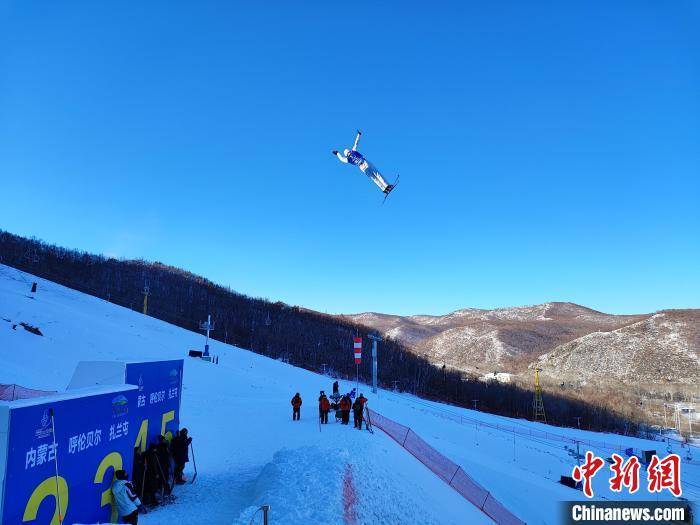 齐广璞获全国自由式滑雪空中技巧锦标赛男子公开赛冠军