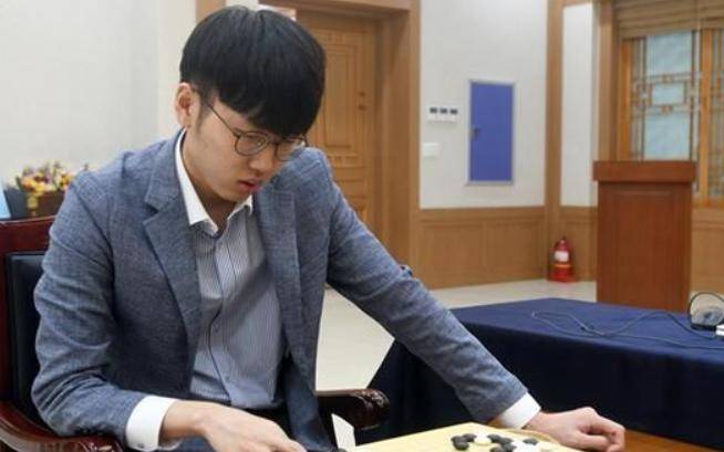 扬眉吐气!10届大赛,韩棋手始终无缘冠军,申真谞卞相壹等望赛落泪!