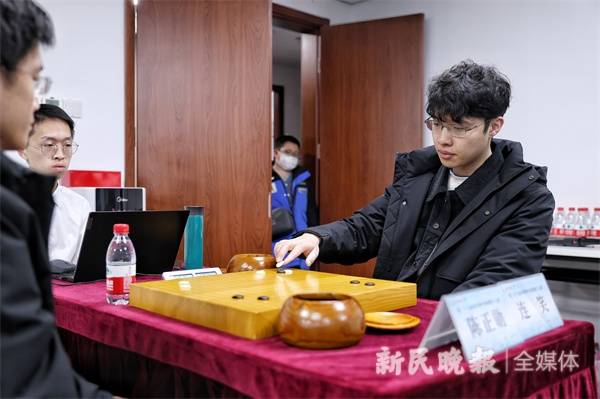 冠军棋手昨悉数闯关，天元赛好戏刚刚开锣