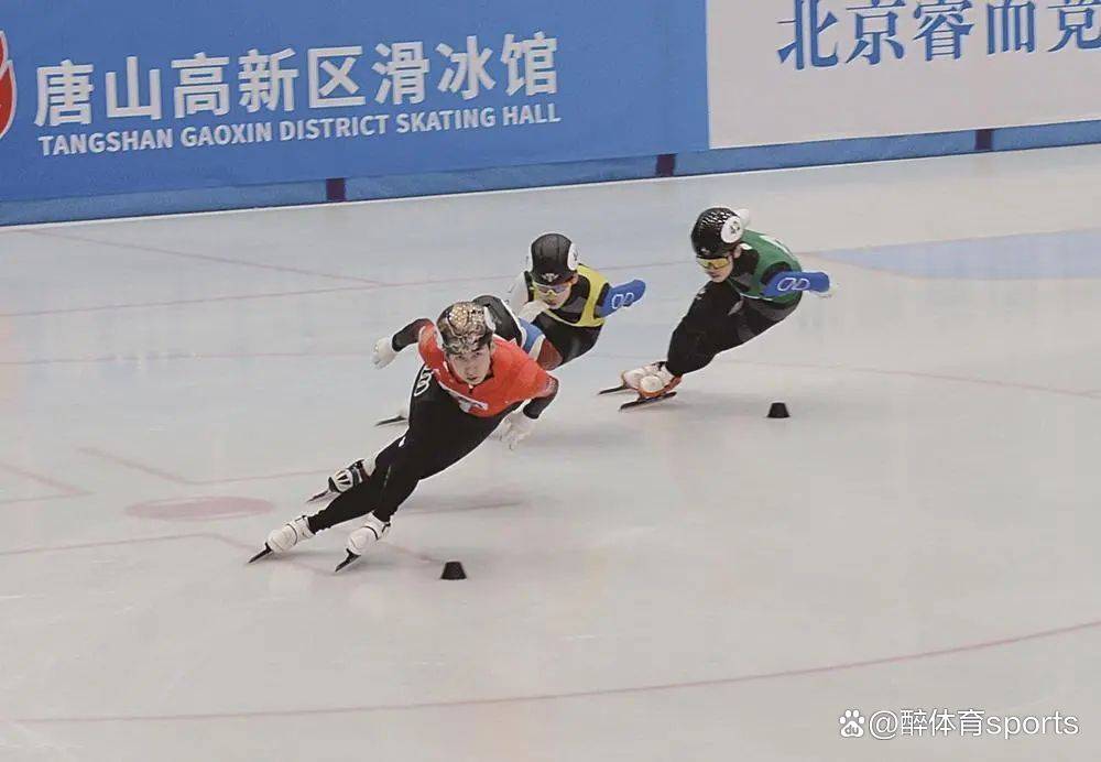 中美青少年短道速滑邀请赛唐山举行 冬奥会冠军武大靖应邀到场