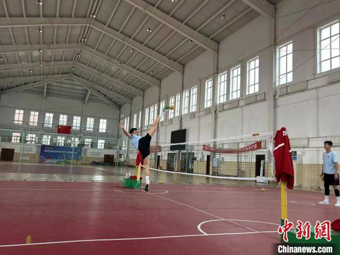 内蒙古一中学藤球队备战国际藤联世界杯